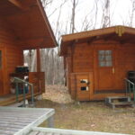 日本一の星空に認定された阿智村にある別荘地。ゴルフ場にスキー場・日帰り温泉など1年を通して、別荘ライフをお楽しみいただけます！ 夏の涼しさ 空気のきれいさを是非堪能ください。暖炉付き！人気のログハウス！離れにゲストハウスあり！